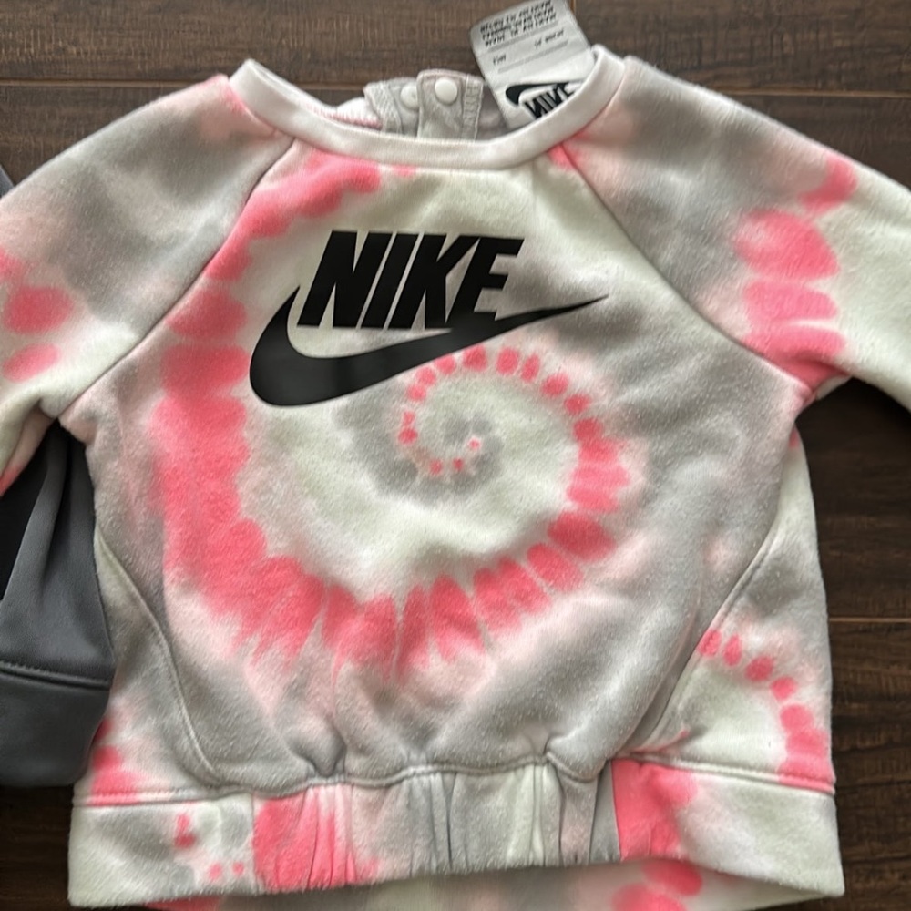 Nike Jacket Bundle - Picture 2 of 8